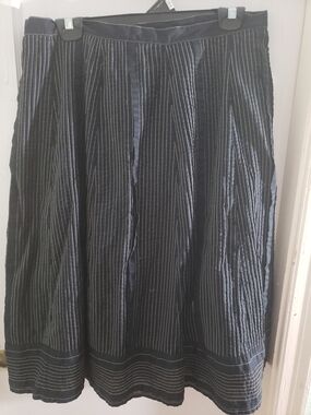 Vintage Banana Republic Black A-Line Skirt With Contrast Stitching